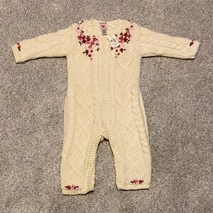 Baby gap Cream Knit One-Piece with Pink & Red Floral Embroidery new 6-12 months